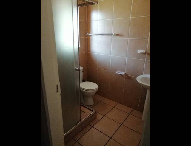 3 BEDROOM TOWNHOUSE FOR SALE IN DENNEOORD